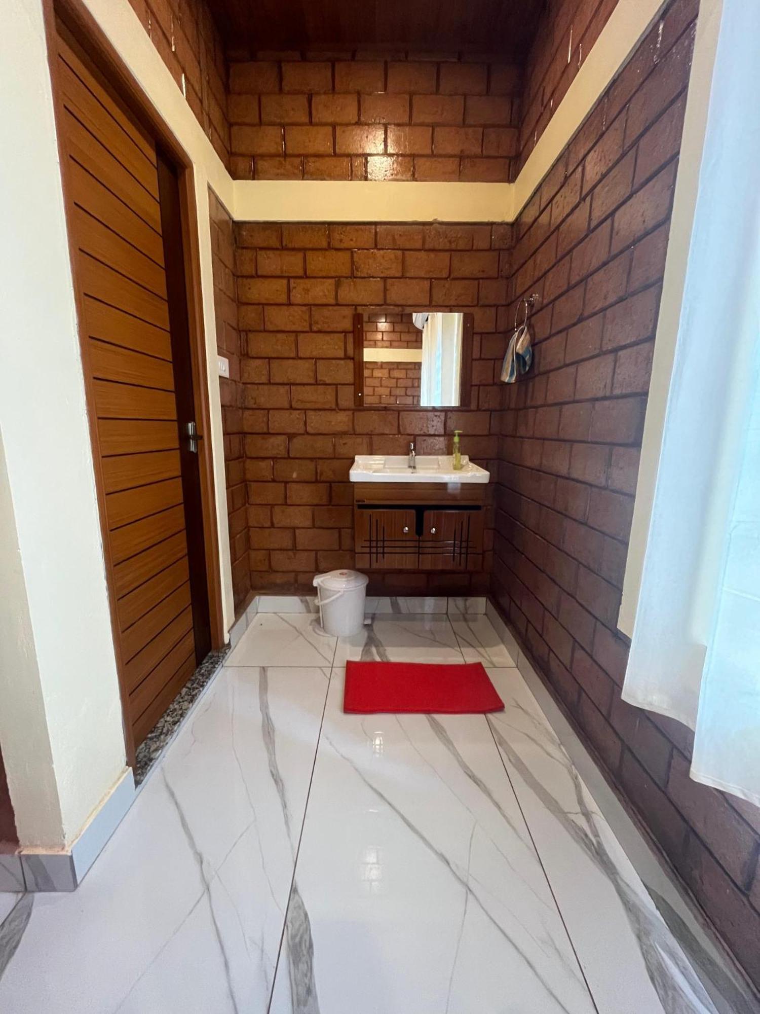 Sunset Homes Mundrothuruth Εξωτερικό φωτογραφία